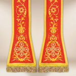 Stola ricamata romana rossa