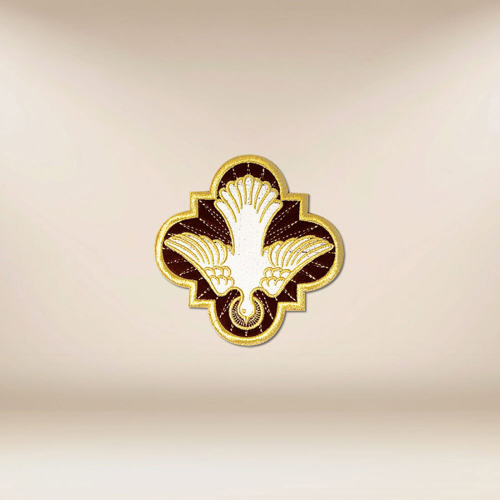 Applicazione ricamata su velluto “Spirito Santo”