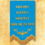 Mini bandiera con l'immagine Matka Boża Różańcowa