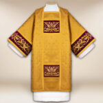 Dalmatyka haftowana “Pietre E Oro”