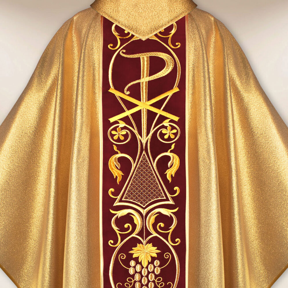 Casula con orphrey ricamato in peluche Agnello