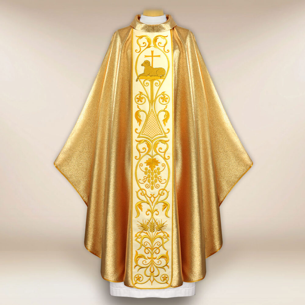 Ornat z haftowanym pasem pluszowym “Baranek”