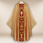 Ornat z haftowanym pasem pluszowym “Kielich”