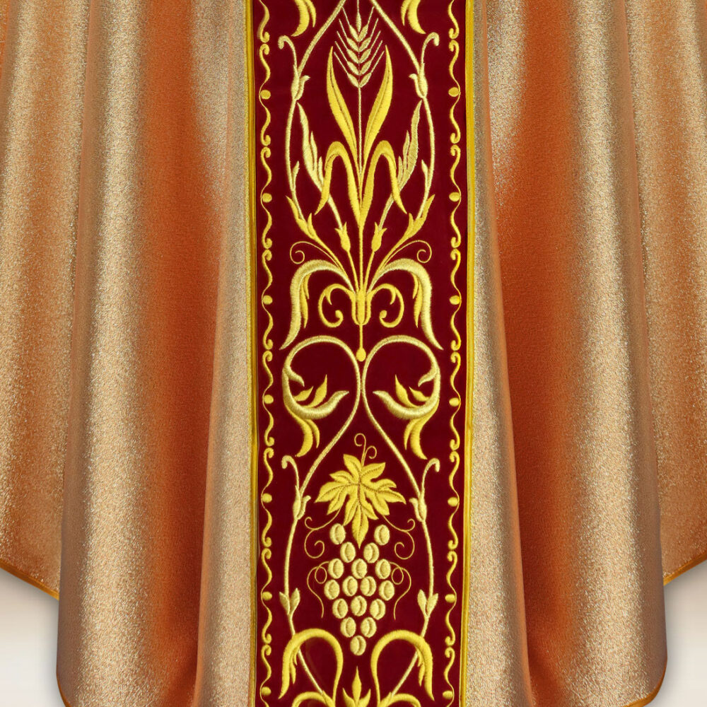 Ornat z haftowanym pasem pluszowym “Kielich”