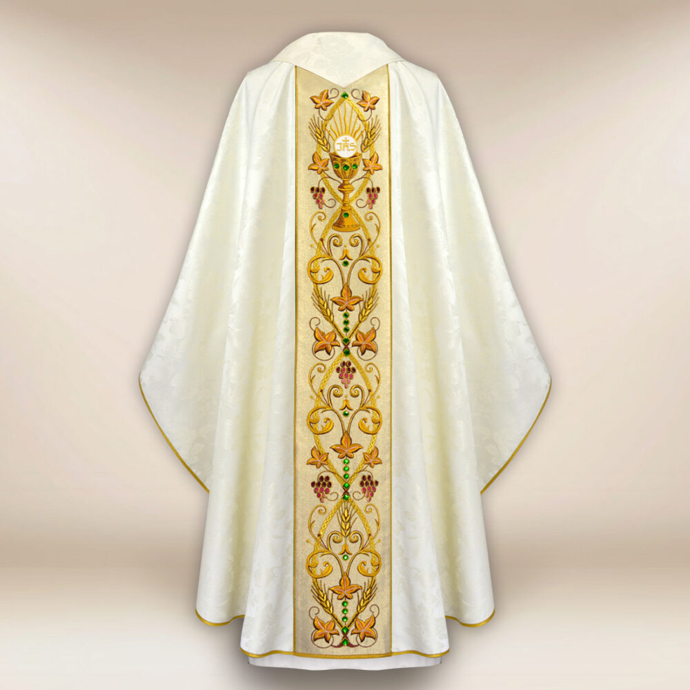 Casula ricamata con motivo del calice