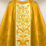 Casula ricamata oro IHS