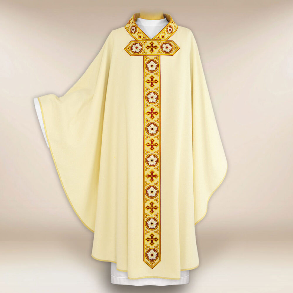 Casula liturgica ricamata ecru