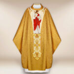 Ornat haftowany “Jezus Dobry Pasterz” złoty