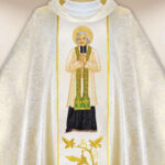Casula sacerdotale ricamata San Giovanni Maria Vianney