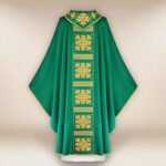 Casula liturgica sacerdotale ricamata verde