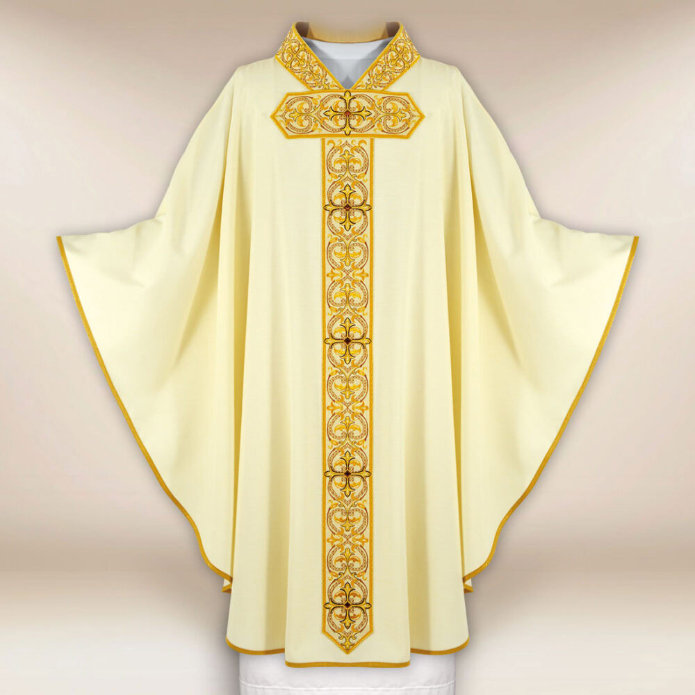 Casula sacerdotale ricamata ecru