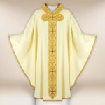 Casula sacerdotale ricamata ecru
