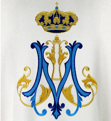 Dettaglio del ricamo dorato della collezione Ombre Colorate