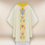 Elegante casula liturgica ricamata con motivo Mariano