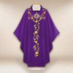 Ornat haftowany “Dominium”