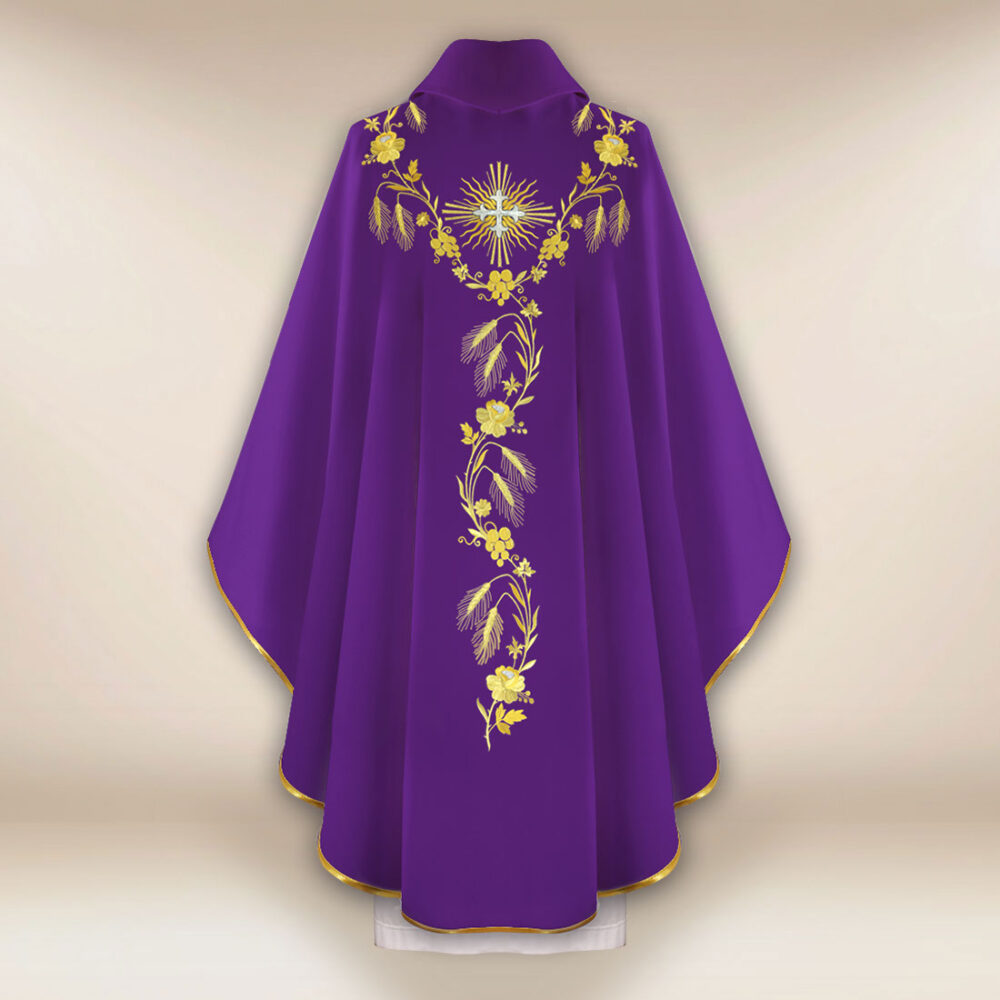 Ornat haftowany “Dominium”