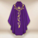 Ornat haftowany “Dominium”