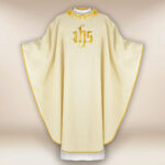 Casula liturgica con ricamo IHS