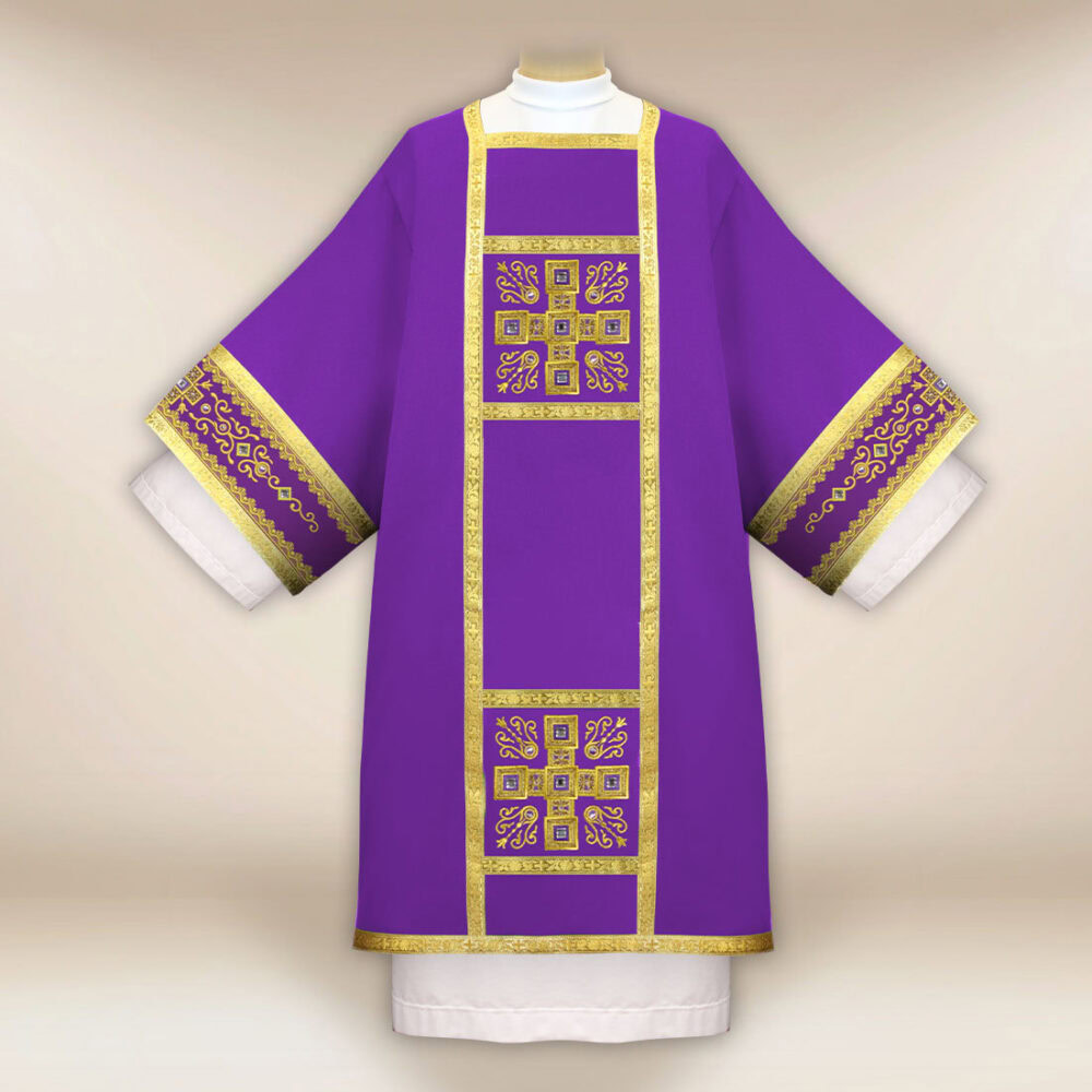 Dalmatica liturgica viola ricamata