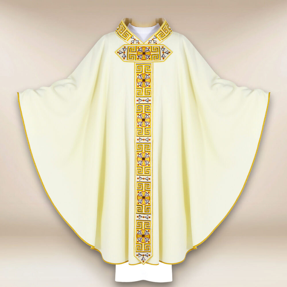 Casula sacerdotale ricamata ecru