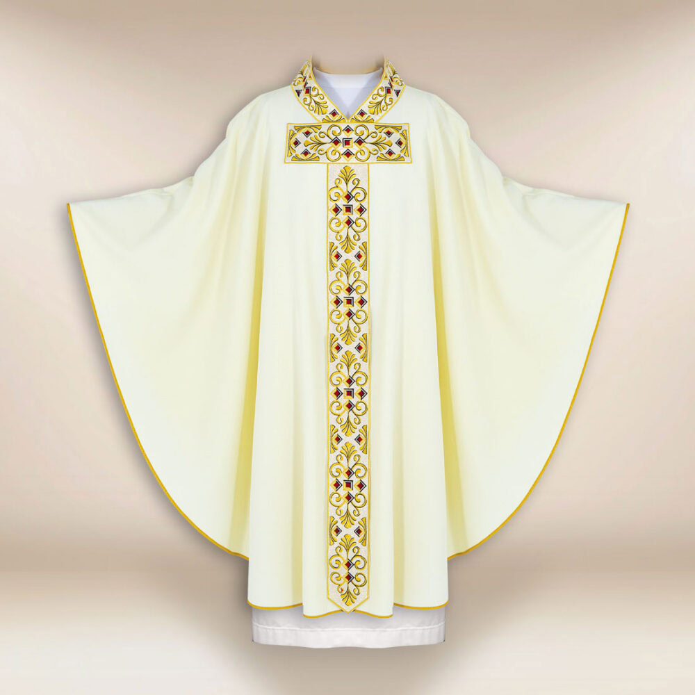 Casula sacerdotale ricamata ecru