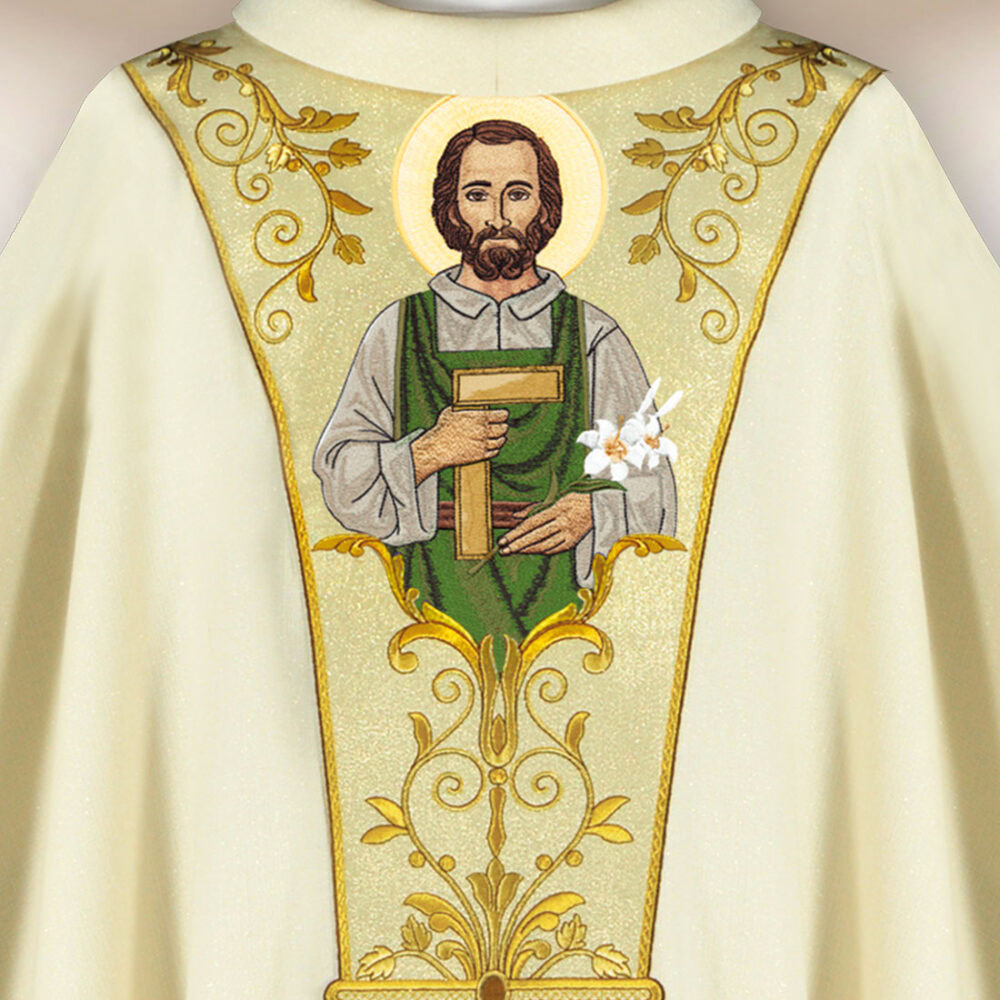 Casula sacerdotale ricamata con l'immagine di San Giuseppe