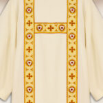 Dalmatica liturgica ricamata classica