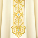Casula con orphrey ricamato Madonna di Fatima