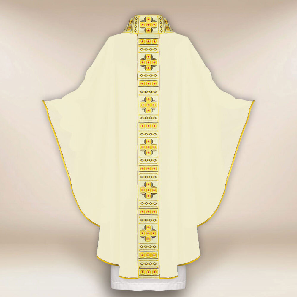 Casula sacerdotale ricamata ecru