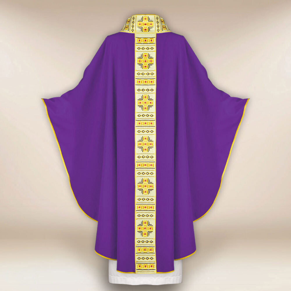Casula sacerdotale ricamata viola