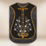 Casula romana replica croce nera e IHS