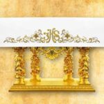 Tovaglia per altare ricamata IHS
