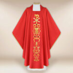 Casula liturgica con motivo PX rosso