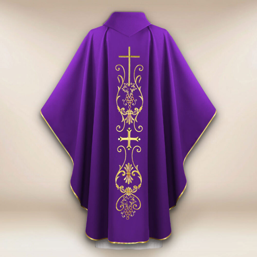 Casula liturgica con motivo della croce