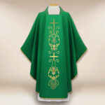 Casula liturgica con motivo della croce Casula liturgica con motivo della croce