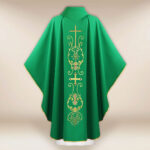 Casula liturgica con motivo della croce Casula liturgica con motivo della croce