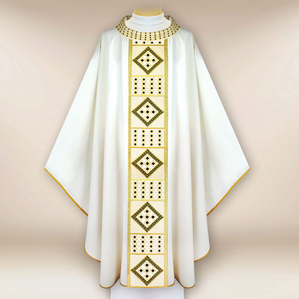 Casula sacerdotale ecru ricamata