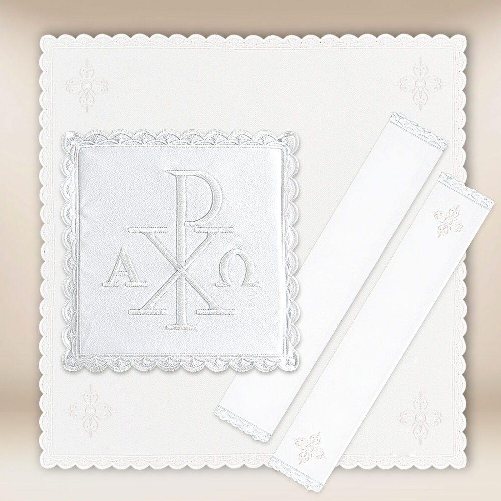 Servizio da messa bianco Servizio da messa bianco