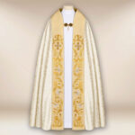 Piviale con monogramma IHS