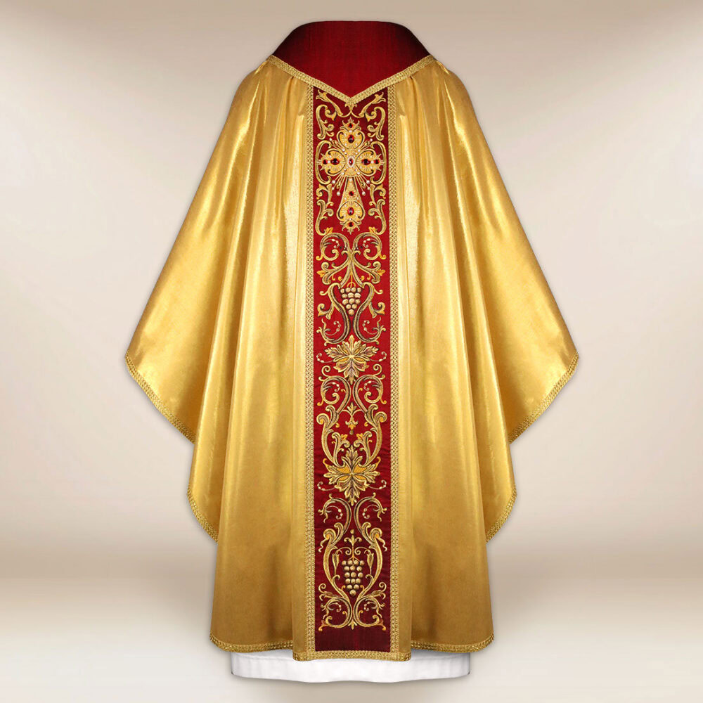 Casula sacerdotale in seta ricamata