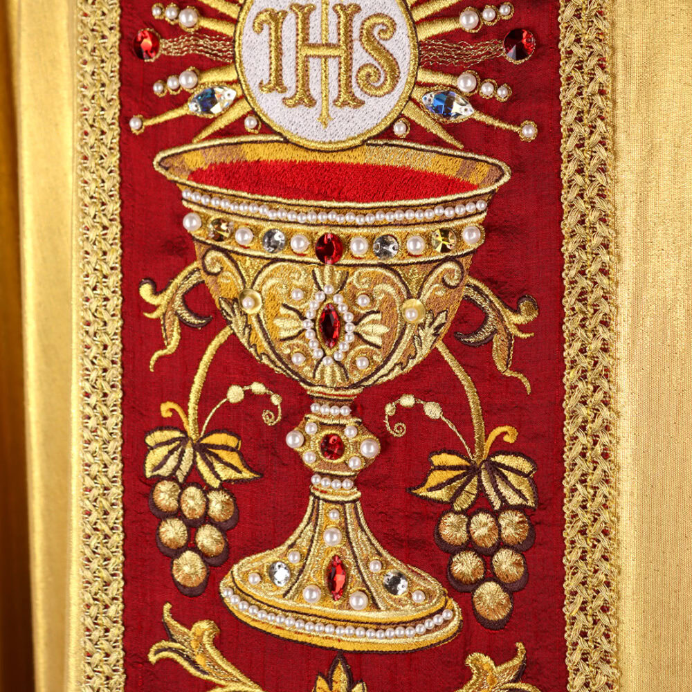 Casula sacerdotale in seta ricamata