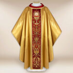 Casula sacerdotale in seta ricamata