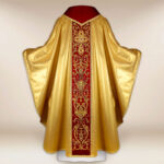 Casula sacerdotale in seta ricamata