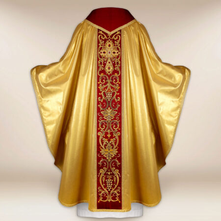 Casula sacerdotale in seta ricamata